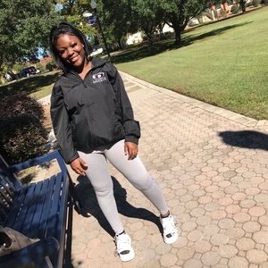 Meet your Posher, Tracy